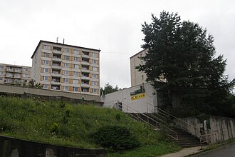 Budova bývalého obchodního centra jako soukromý bar